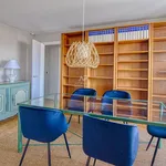 "Versailles Ermitage" Très bel appartement meublé au dernier étage de 5 pièces 119 m2 avec ascenseur et deux box ! Superbe