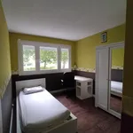 Appartement de 84 m² avec 5 chambre(s) en location à RENNES