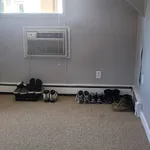 Rent 1 bedroom apartment in West Babylon