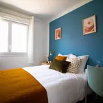 Rent 4 bedroom apartment in Grenoble