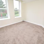 Rent 2 bedroom flat in Wakefield