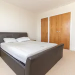 Rent 2 bedroom flat in Cardiff