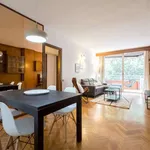 Rent a room of 100 m² in barcelona