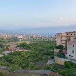 Affitto 4 camera appartamento di 160 m² in Reggio Calabria