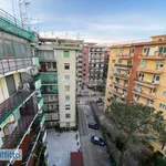 Monolocale di 110 m² a Naples