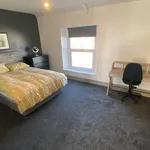 Rent 6 bedroom house in Swansea