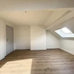 Huur 2 slaapkamer huis van 6973 m² in Bruxelles