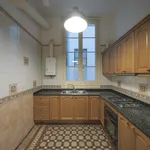 Rent a room of 420 m² in Barcelona