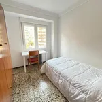 Rent 5 bedroom apartment in Zaragoza