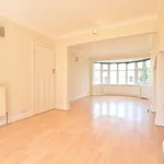 Rent 3 bedroom house in Reigate and Banstead