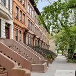 Rent 2 bedroom house of 83 m² in New York City