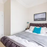 Rent 2 bedroom apartment in Bristol