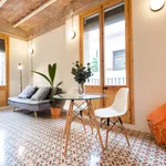 Rent 1 bedroom apartment of 28 m² in Barcelona