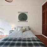 Rent a room in lisbon