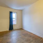 Rent 5 bedroom apartment in Sherbrooke