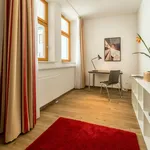 Miete 2 Schlafzimmer wohnung von 71 m² in Frankfurt