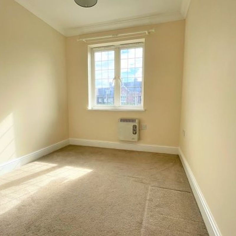 Flat to rent in Hastings Road, Bexhill-On-Sea TN40 Sidley