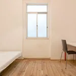 Rent 9 bedroom apartment in Lisbon