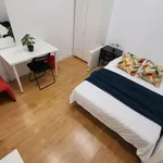 Rent a room of 180 m² in Madrid