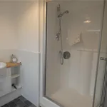 Rent 2 bedroom apartment in Renfrewshire