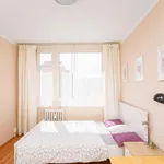 Rent 4 bedroom apartment in Prague