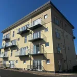 Rent 2 bedroom flat in Llanelli