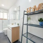 Rent 4 bedroom apartment in Amadora