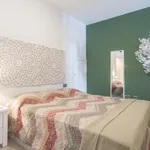 Rent 1 bedroom apartment in Porto