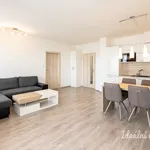 Pronajměte si 3 ložnic/e byt o rozloze 77 m² v Prague