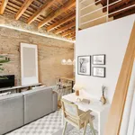 Rent 4 bedroom apartment of 65 m² in Barcelona