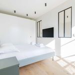Rent 1 bedroom apartment of 380 m² in Paris