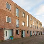 Rent 4 bedroom house of 121 m² in Zoetermeer