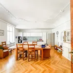 Miete 7 Schlafzimmer wohnung von 263 m² in Wien