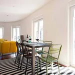 Rent 4 bedroom apartment of 75 m² in Lisboa