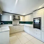 Rent 4 bedroom house of 138 m² in Kent