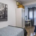 Rent 5 bedroom apartment in Valencia