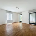 Rent 3 bedroom apartment of 210 m² in Uccle - Ukkel