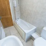 Rent 4 bedroom house in Leeds