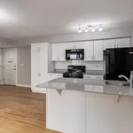 Appartement de 828 m² avec 1 chambre(s) en location à Edmonton