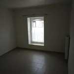 Maison de 500 m² avec 4 chambre(s) en location à Courcelles