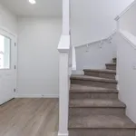 Maison de 1646 m² avec 3 chambre(s) en location à Calgary