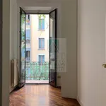 Rent 3 bedroom apartment of 120 m² in Milano