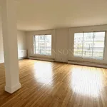 Rent 4 bedroom apartment of 125 m² in Paris 