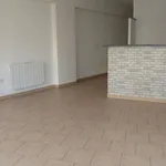 Appartement de 86 m² avec 3 chambre(s) en location à Vogüé