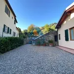 Rent 6 bedroom apartment of 188 m² in Fiesole