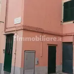 Affitto 2 camera appartamento di 50 m² in Genoa