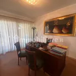 Rent 5 bedroom house of 400 m² in Rome