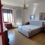 Rent 4 bedroom apartment of 166 m² in genova