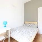 Rent a room of 180 m² in madrid