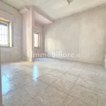 Rent 5 bedroom apartment of 180 m² in Crotone